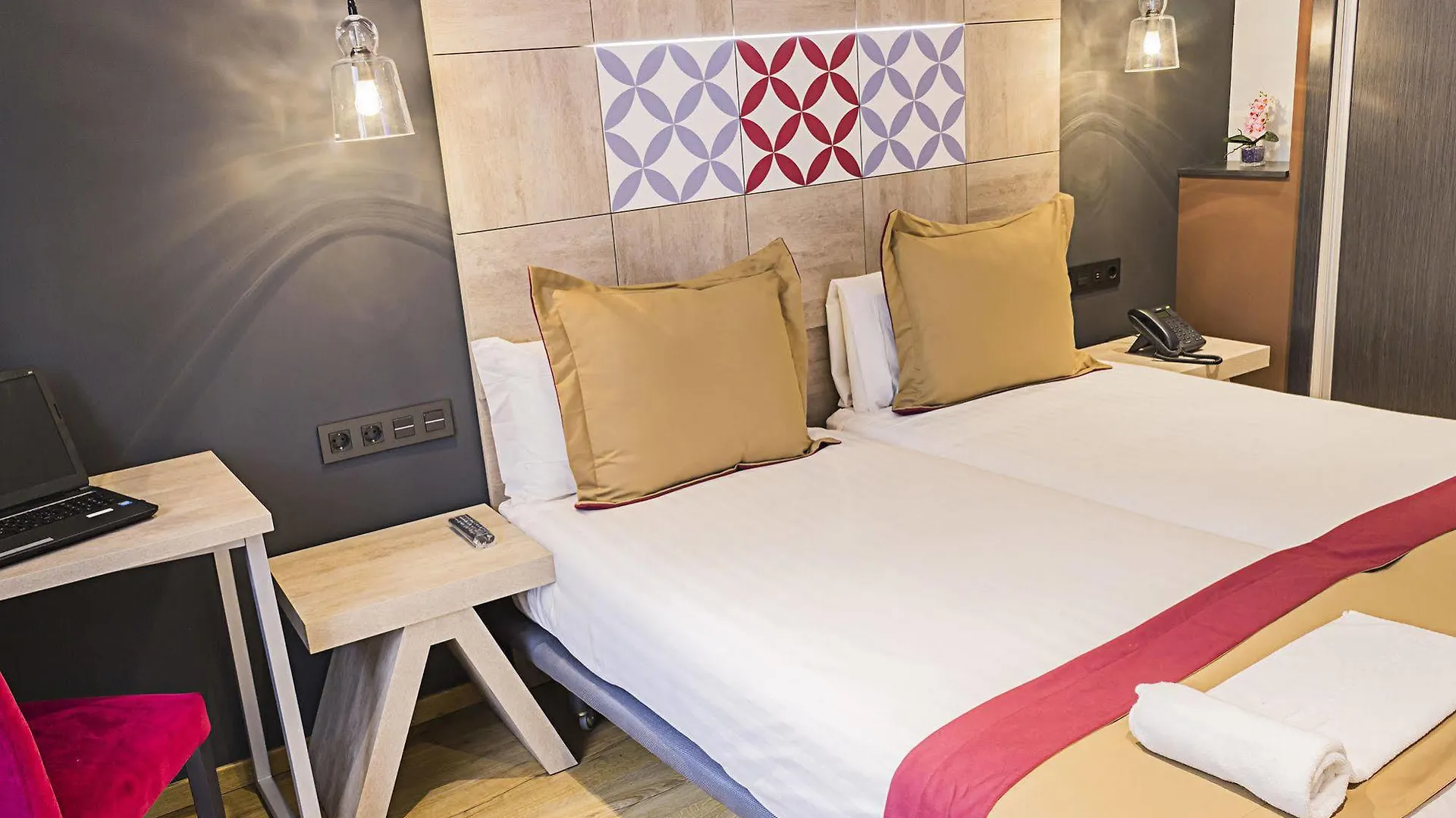 Hotel Boutique Hostemplo Sagrada Familia Barcelona 3*,  Hiszpania